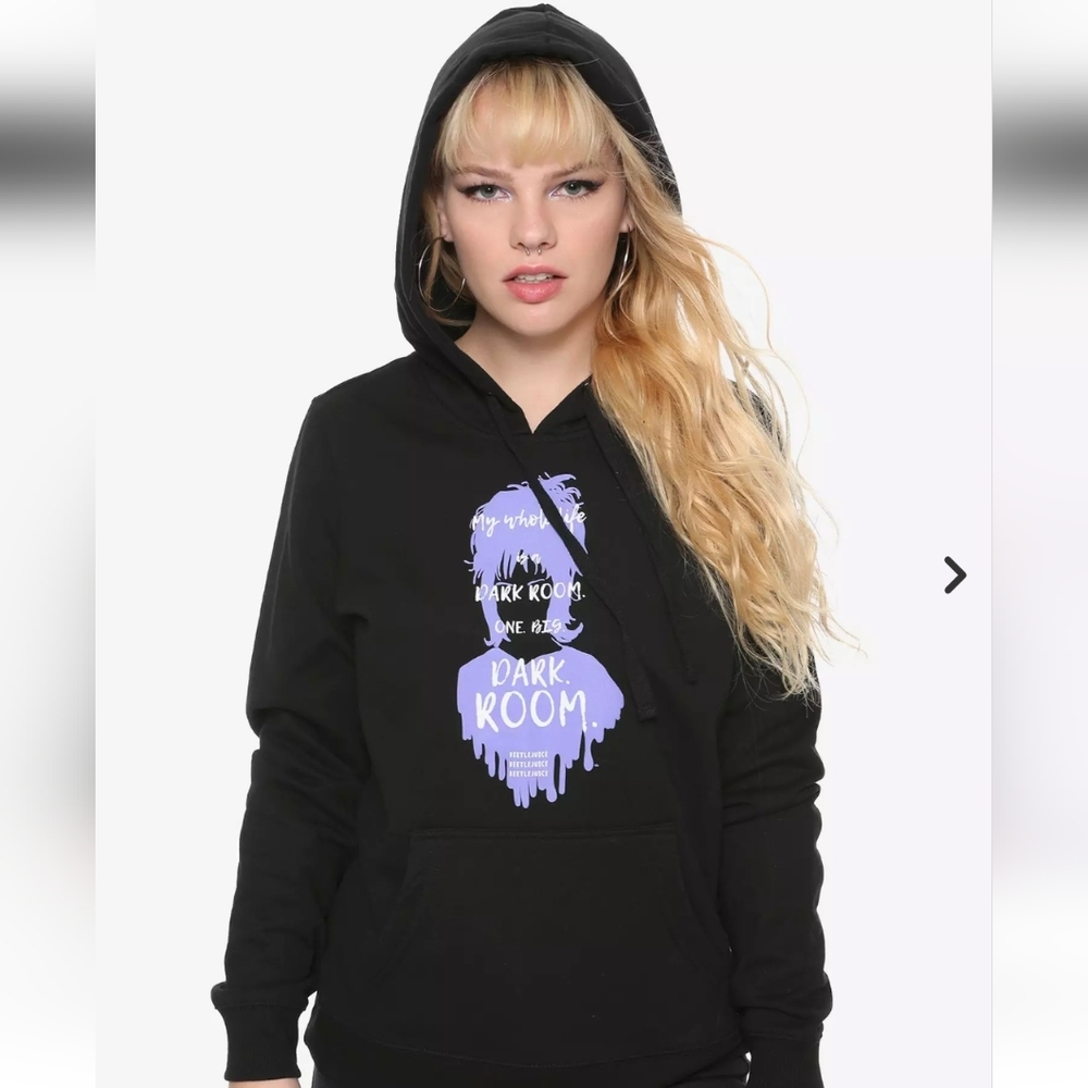 BEETLEJUICE Lydia Hoodie Sweatshirt 2XL My Whole Life Is A Dark Room Hot Topic